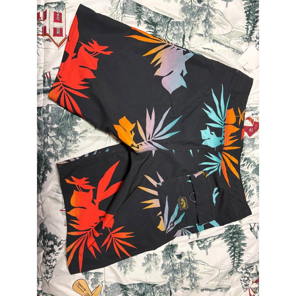 Billabong Swim Shorts swim wear Men's or youth Black Tropical Leaf Print - Picture 6 of 9